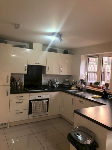 3 Bedroom Terraced House To Rent In Guardian Way, Luton, LU1