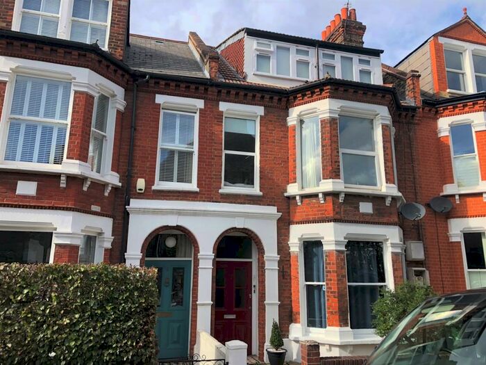 2 Bedroom Apartment To Rent In Fawnbrake Avenue, Herne Hill, London, SE24