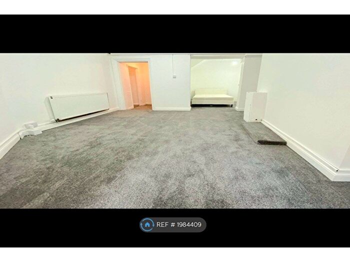 1 Bedroom Flat To Rent In St Michael's Rd, Bournemouth, BH2