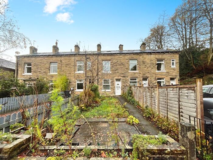 2 Bedroom Terraced House For Sale In Holme Terrace, Mytholmroyd, Hebden Bridge, HX7