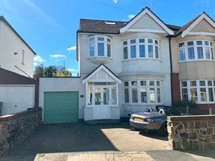 4 Bedroom Semi-Detached House To Rent In Bowden Drive, Hornchurch, RM11
