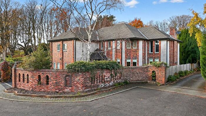 5 Bedroom Detached House For Sale In Rennie Court, Haverbreaks Estate, Lancaster, LA1