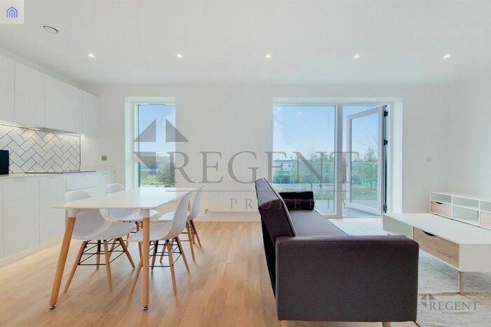 2 Bedroom Flat To Rent In Watson House, Greenleaf Walk, UB1