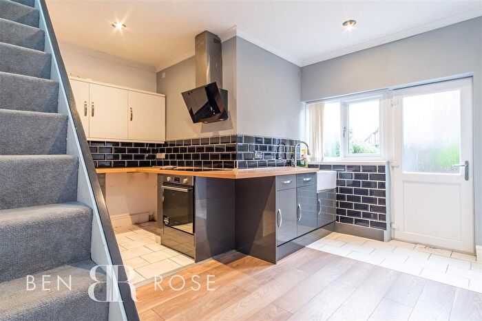 2 Bedroom End Of Terrace House For Sale In Cross Street, Leyland, PR25