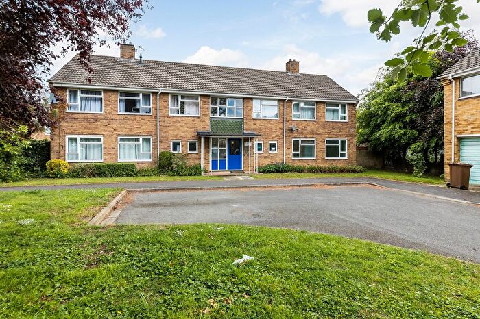 1 Bedroom Flat For Sale In Upton Close, Abingdon, OX14