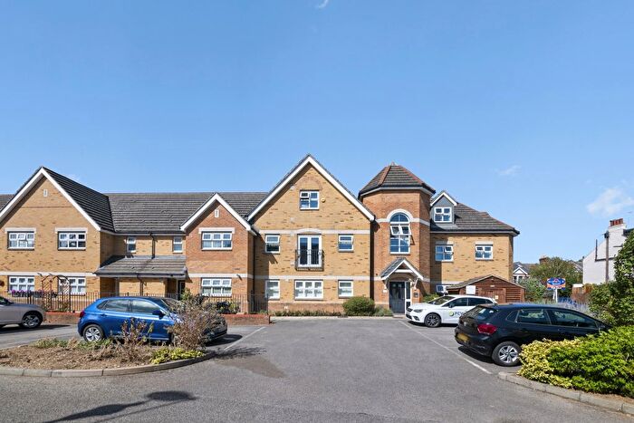 2 Bedroom Flat To Rent In Murray Court, St Margaret's Road, Hanwell, W7