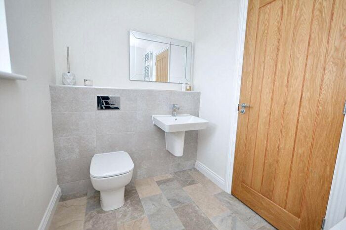 4 Bedroom Detached House For Sale In Somerset Avenue, Alnwick, NE66