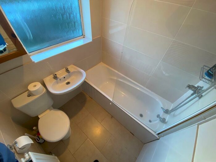 3 Bedroom House To Rent In Herschel Crescent, Oxford, OX4