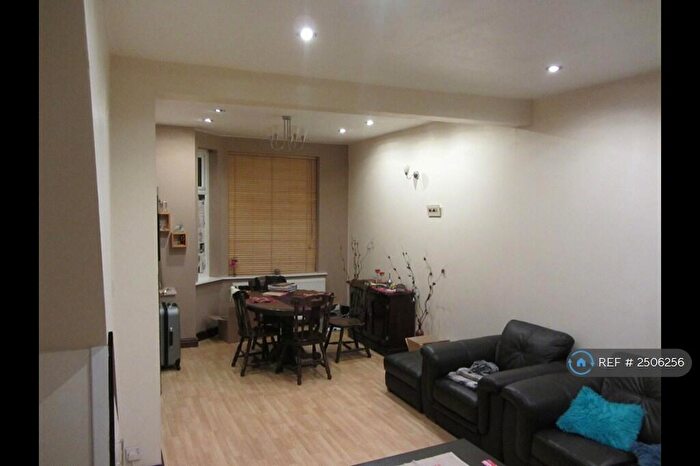 2 Bedroom Terraced House To Rent In Elmswood Avenue, Manchester, M14