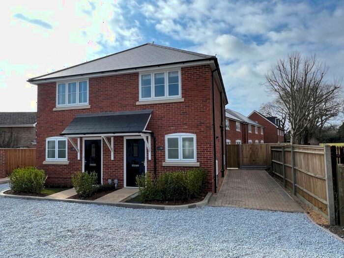 2 Bedroom Semi-Detached House To Rent In D Old Milton Road, New Milton, Hampshire., BH25