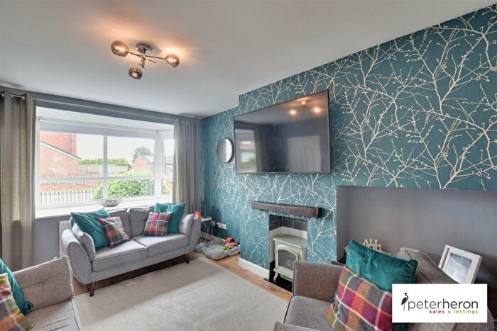 3 Bedroom End Of Terrace House For Sale In Bathgate Avenue, Town End Farm, Sunderland, SR5