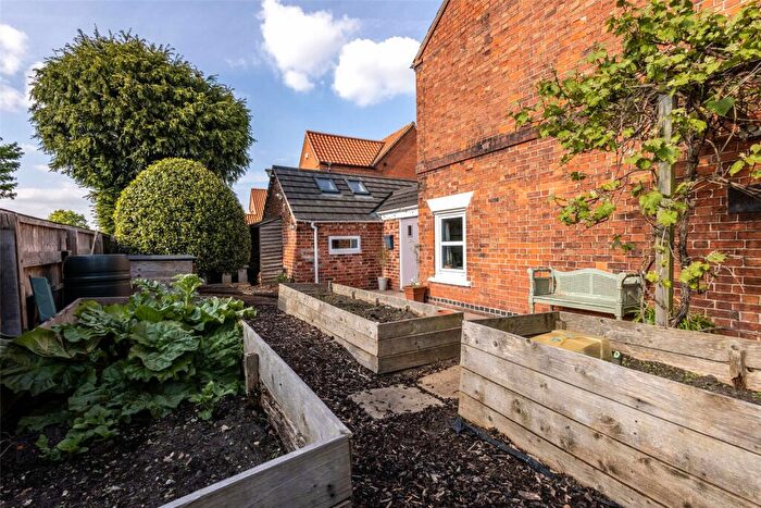 3 Bedroom Semi-Detached House For Sale In Station Road, Swinderby, Lincoln, Lincolnshire, LN6