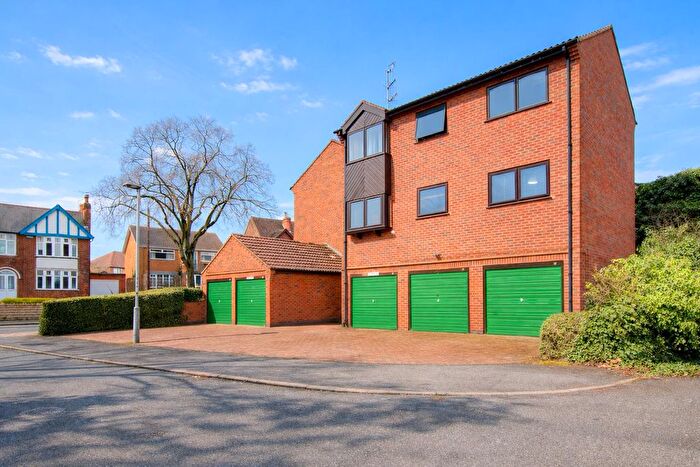 1 Bedroom Flat For Sale In Chelsbury Court, Arnold, Nottingham, NG5