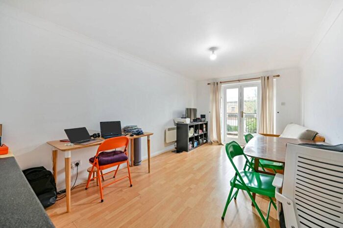 2 Bedroom Flat For Sale In Sopwith Way, Kingston, Kingston Upon Thames, KT2