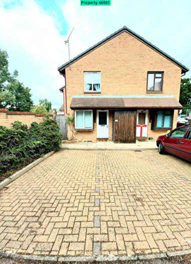 1 Bedroom End Of Terrace House To Rent In Colebrook Lane, Loughton, IG10