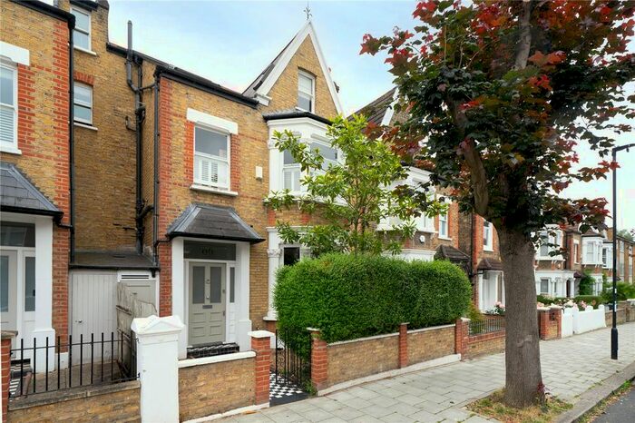 6 Bedroom Detached House To Rent In Elms Road, London, SW4