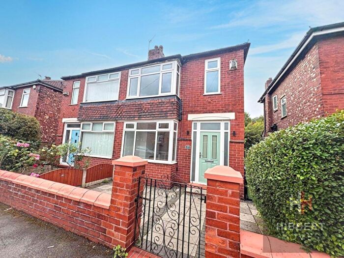 3 Bedroom Semi-Detached House To Rent In The Circuit, Stockport, SK3