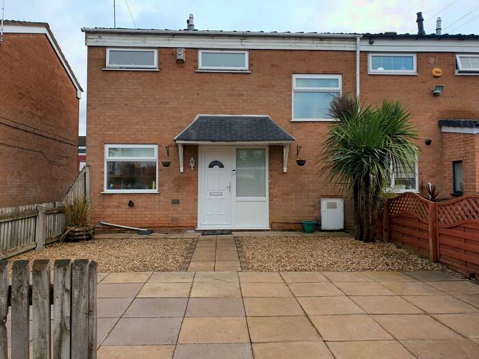 2 Bedroom End Of Terrace House To Rent In Reaside Crescent, Kings Norton, Birmingham, B14