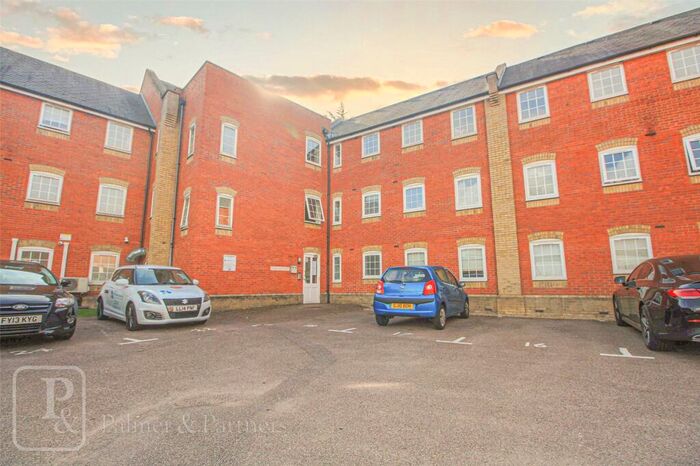 3 Bedroom Apartment To Rent In Maria Court, Colchester, Essex, CO2