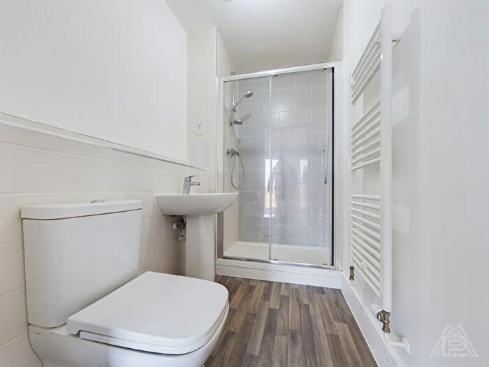2 Bedroom Apartment To Rent In Winstar Drive, South Ockendon, RM15