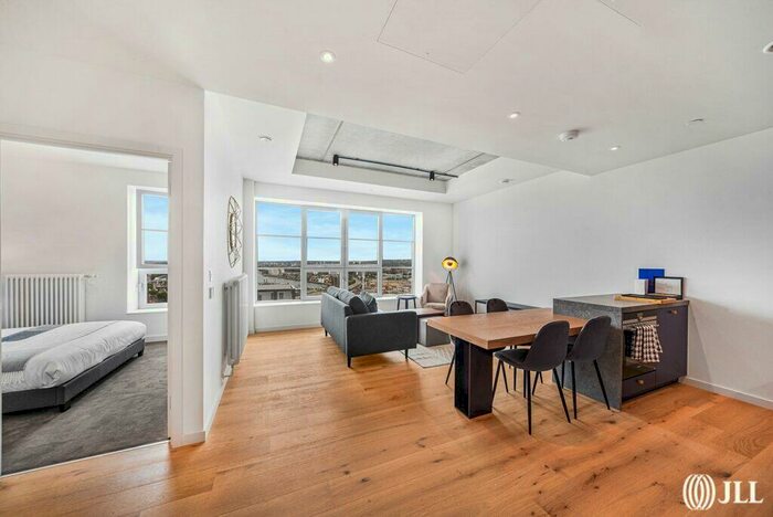 1 Bedroom Flat To Rent In Douglass Tower, Good Luck Hope, E14