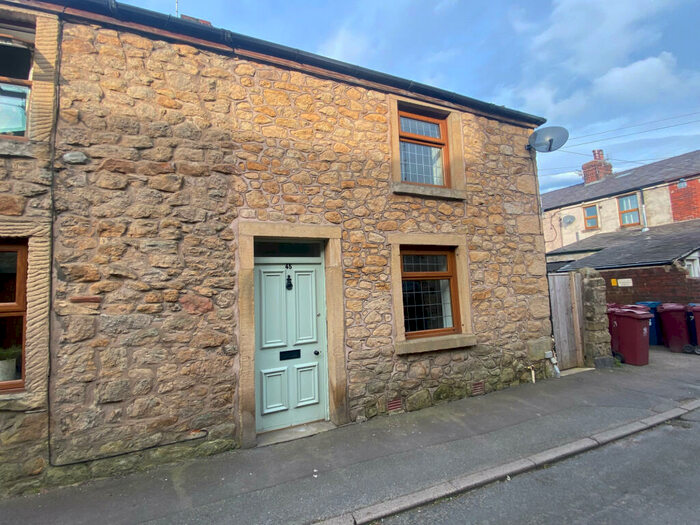 3 Bedroom End Of Terrace House To Rent In Water Street, Ribchester, Lancashire, PR3