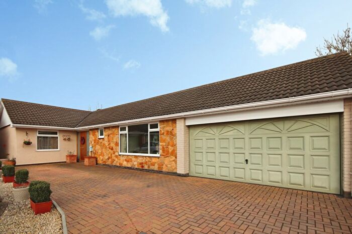 3 Bedroom Detached Bungalow For Sale In Cedar Close, Sudbrooke, LN2