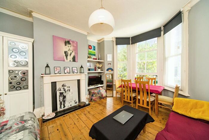 1 Bedroom Flat For Sale In Ditchling Rise, Brighton, East Sussex, BN1