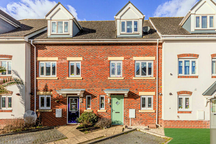 5 Bedroom Terraced House To Rent In Eaton Place, Larkfield, Aylesford, ME20