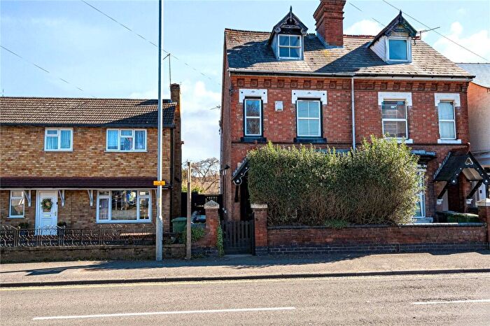 3 Bedroom Semi Detached House To Rent In Sutton Road, Kidderminster, Worcestershire, DY11