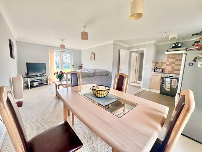 2 Bedroom Flat For Sale In Tovey Crescent, Plymouth, PL5