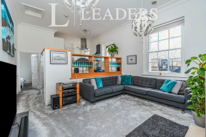 2 Bedroom Apartment To Rent In Union Castle House, Southampton, SO14