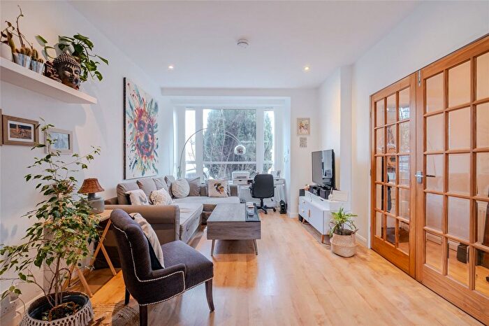 2 Bedroom Maisonette To Rent In Steep Hill, Streatham, Lambeth, London, SW16
