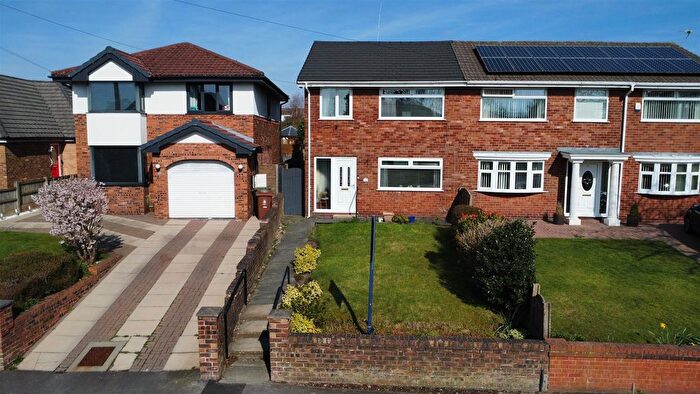 3 Bedroom Semi-Detached House For Sale In Ormskirk Road, Rainford, St Helens, WA11