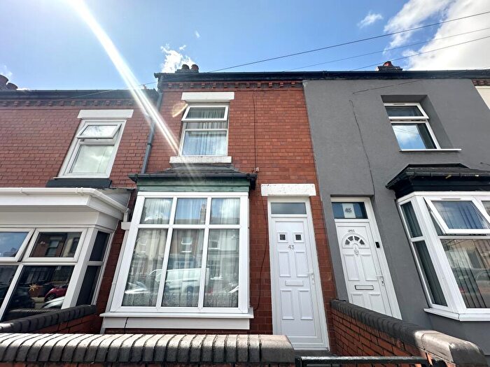 3 Bedroom House To Rent In Herrick Road, Alum Rock, B8