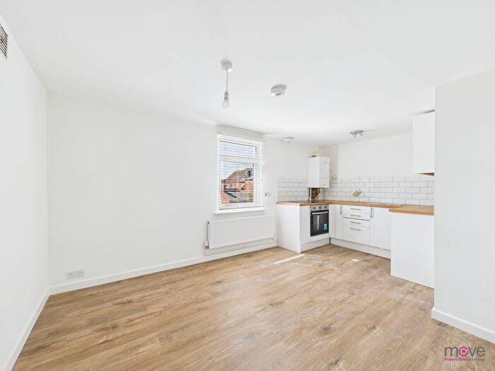 1 Bedroom Flat To Rent In Albion Street, Gloucester, GL1