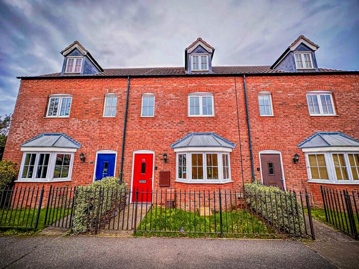 3 Bedroom Town House To Rent In St. Lawrence Drive, Bardney, Lincoln, LN3