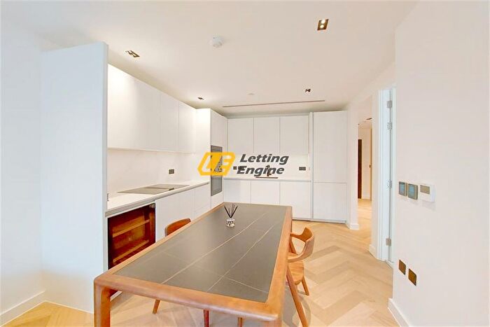2 Bedroom Flat To Rent In Cluny Mews, London, SW5