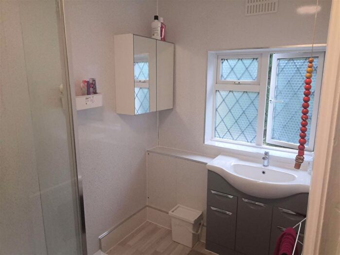 4 Bedroom Terraced House To Rent In Larchwood Drive, Englefield Green, TW20