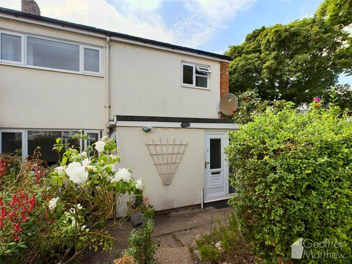 3 Bedroom Property To Rent In Hookfield, Harlow, CM18