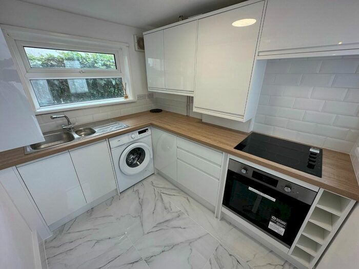 4 Bedroom Terraced House To Rent In New Windsor Terrace, Falmouth, TR11