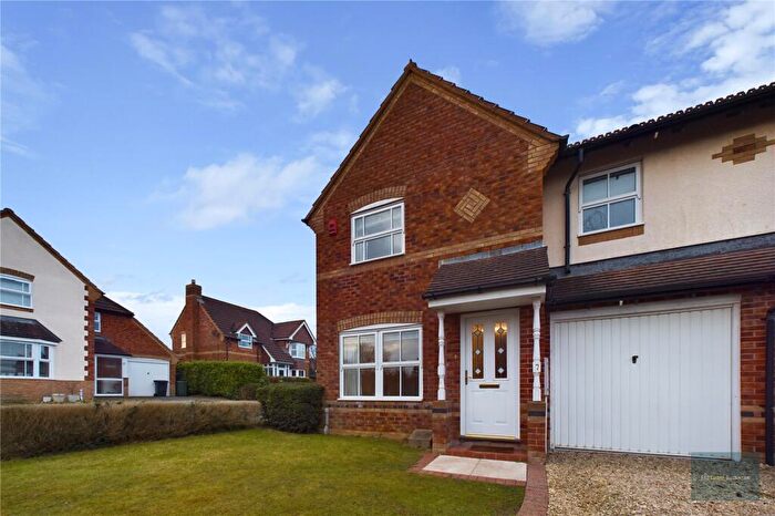 3 Bedroom End Of Terrace House To Rent In Bell Pit Brow, Bristol, BS48