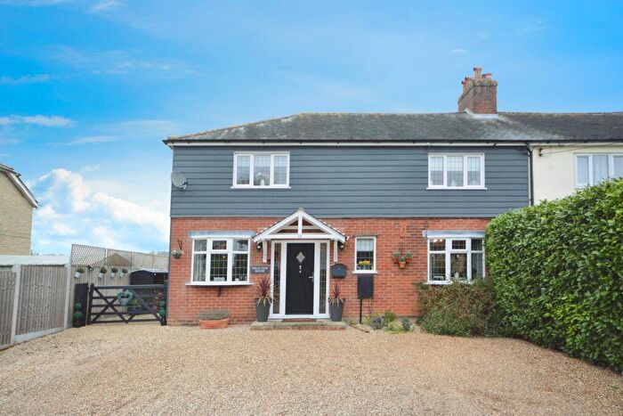 4 Bedroom Semi-Detached House For Sale In Sunnyfields Road, Braintree, CM7