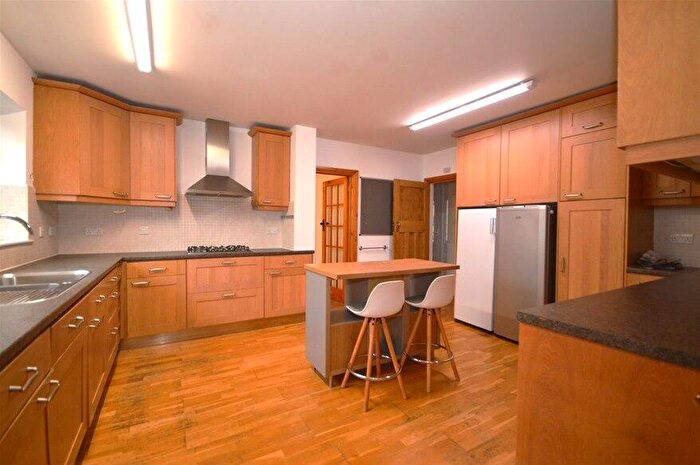5 Bedroom House To Rent In Jennings Road, St Albans, AL1