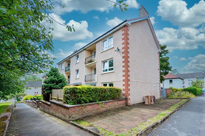 2 Bedroom Flat To Rent In Dodside Place, Flat -, Sandyhills, Glasgow, G32