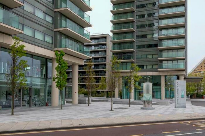2 Bedroom Flat To Rent In Landmark West, Marsh Wall, Westferry Circus, Canary Wharf, London, E14