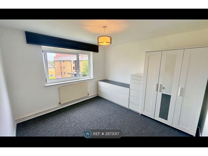4 Bedroom Flat To Rent In Patrick Connolly Gardens, London, E3