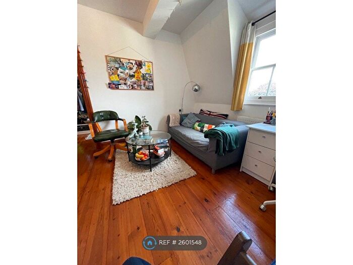 1 Bedroom Flat To Rent In Arlington Road, London, NW1