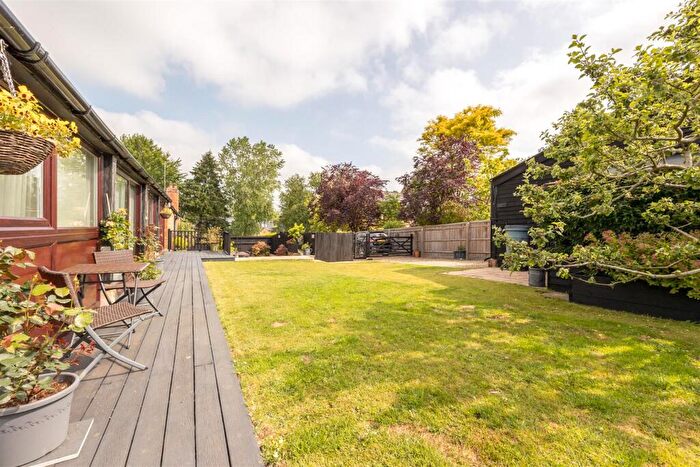 4 Bedroom Barn Conversion For Sale In Freehold Street, Lower Heyford, OX25