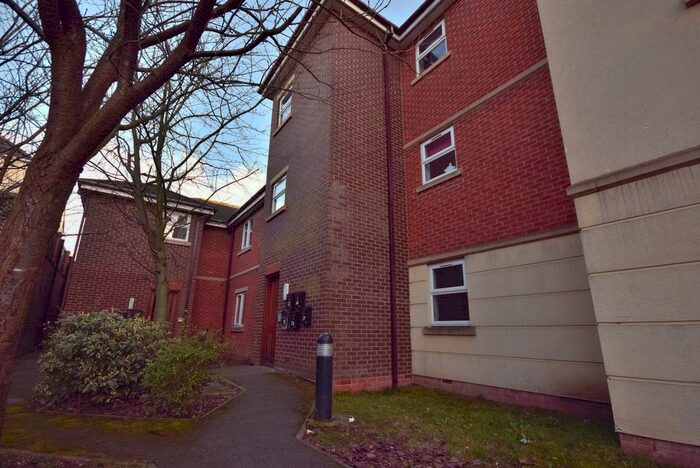 2 Bedroom Flat To Rent In Lloyd Street, Wednesbury, WS10